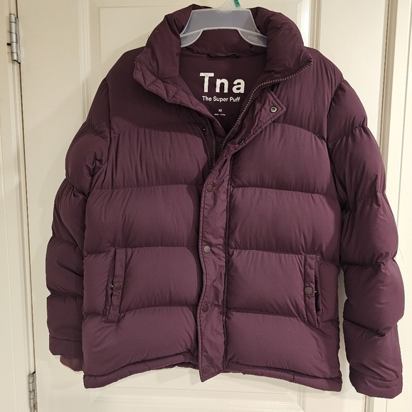 TNA Jackets & Blazers - ARITZIA 🔥🔥3X HOST PICK🔥🔥TNA The SUPER PUFF Jacket